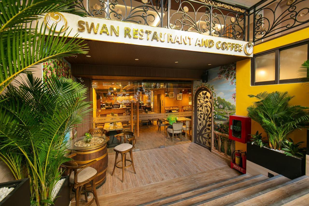 Nesta Hotel Saigon Хошимин Екстериор снимка
