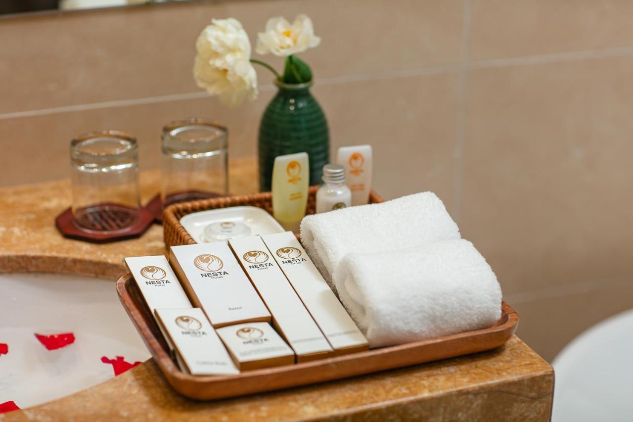 Nesta Hotel Saigon Хошимин Екстериор снимка