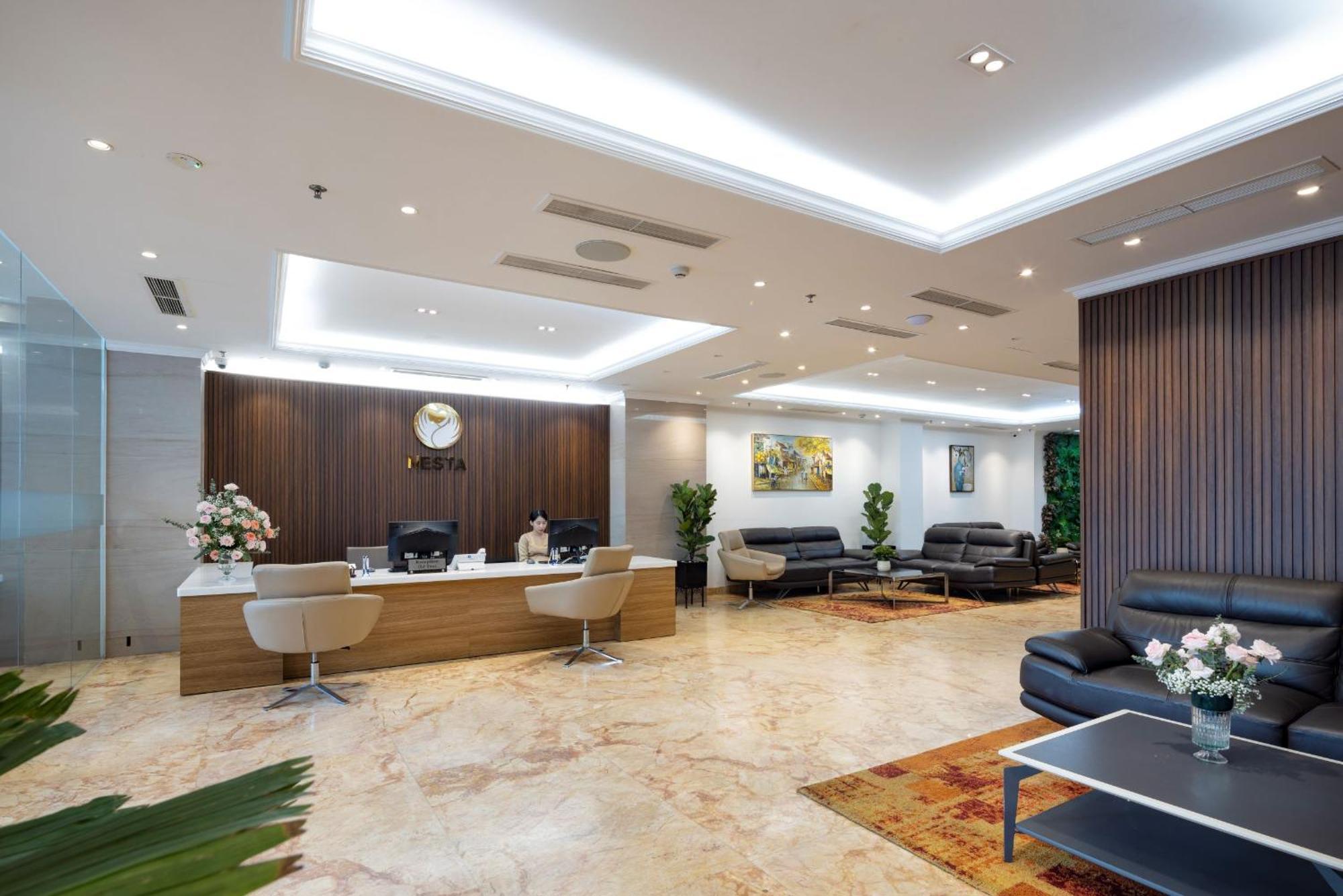 Nesta Hotel Saigon Хошимин Екстериор снимка