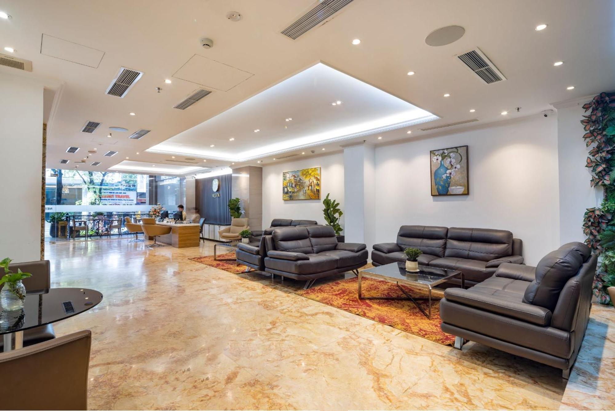 Nesta Hotel Saigon Хошимин Екстериор снимка