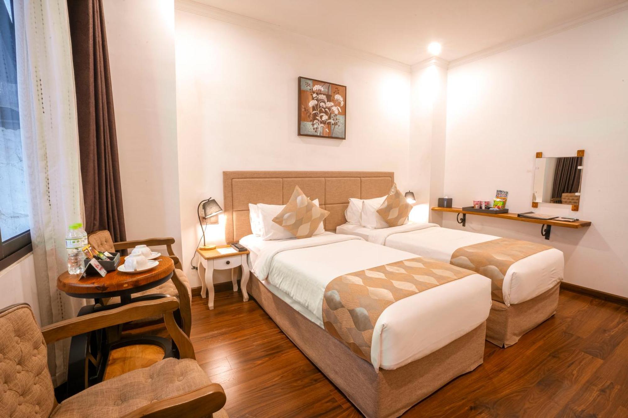 Nesta Hotel Saigon Хошимин Екстериор снимка