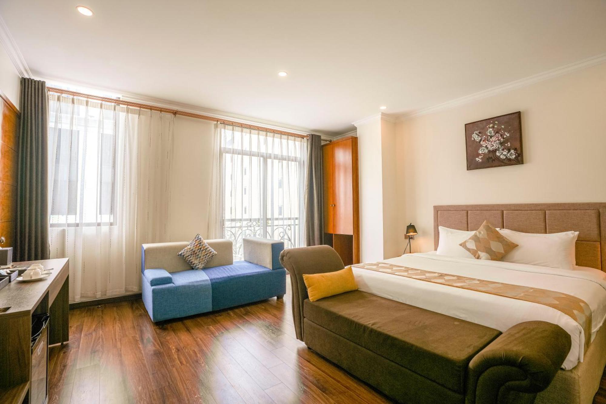 Nesta Hotel Saigon Хошимин Екстериор снимка
