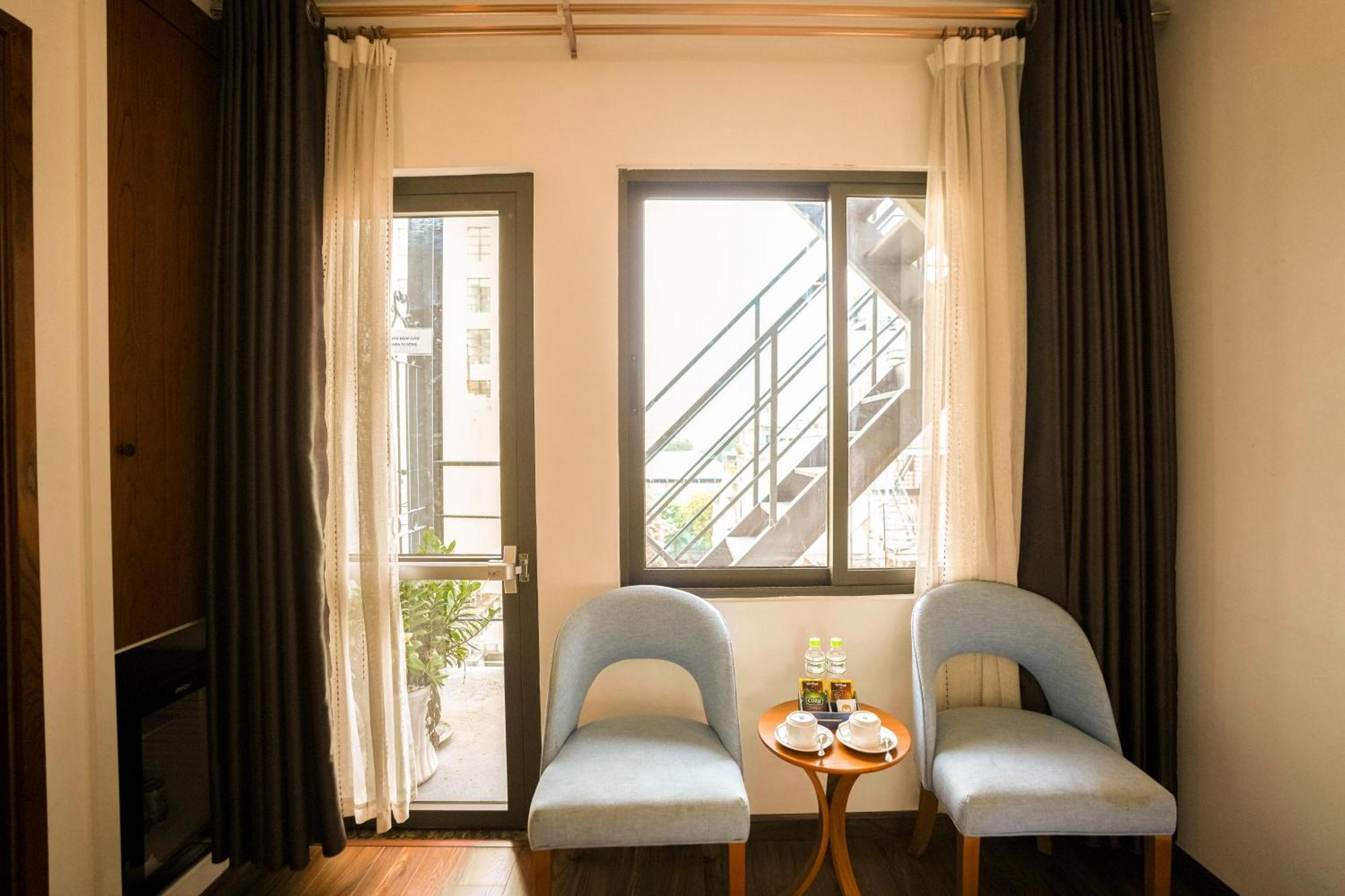 Nesta Hotel Saigon Хошимин Екстериор снимка